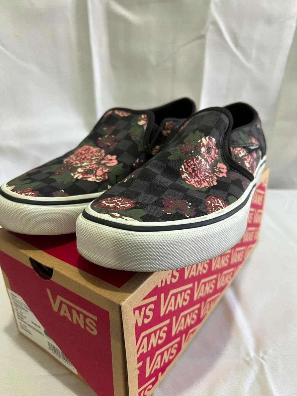 Vans women's Asher flowers and checks slip-ons